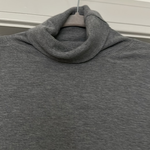 Theo and Spence ribbed turtleneck - Picture 2 of 5